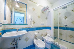 Riviera B&B Rooms and Apartament SEA-VIEW