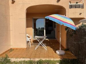 Appartements Appartement Rayol-Canadel-sur-Mer, 2 pieces, 4 personnes - FR-1-100-284 : photos des chambres