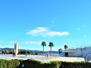 Appartements Appartement 3 pieces climatise, plage a pied, pour 4 personnes a Cavalaire - FR-1-226B-113 : photos des chambres