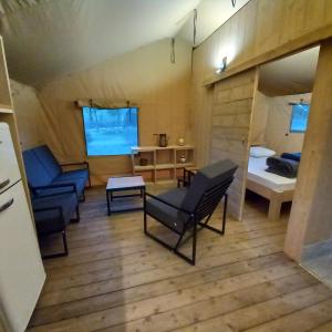 Campings Camping du Moulin de Thoard : photos des chambres