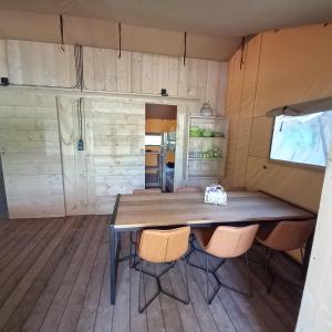 Campings Camping du Moulin de Thoard : photos des chambres