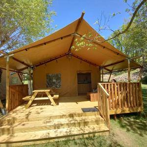 Campings Camping du Moulin de Thoard : photos des chambres