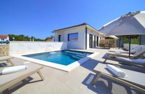 Villa QUARNARO with heated pool