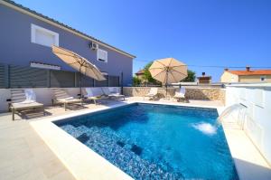 Villa QUARNARO with heated pool