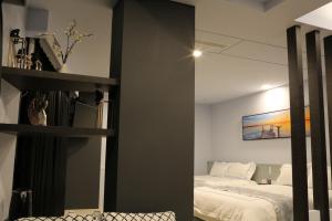 Qian Qian Riverside B&B