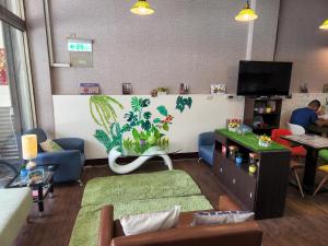 Phòng Đơn Với Phòng Tắm Chung (Single Room with Shared Bathroom)