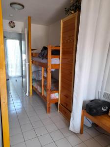 Appartements JOLI T2 RDC, BORD DE MER , PISCINE , Aresquiers FRONTIGNAN PLAGE 34 : photos des chambres