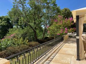 Appartements La Suite a Chateau Franc Daut : photos des chambres