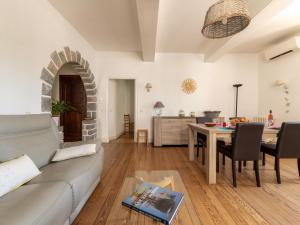 Appartements Apartment La Terrasse des Vignes - NYS180 by Interhome : photos des chambres