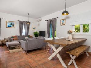 Holiday Home Albertina-2 by Interhome