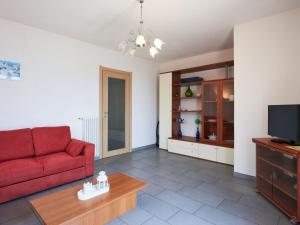 Apartment Aurora - DMA331 by Interhome