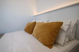 Phaedrus Living - Seaside Executive Flat Harbour 207