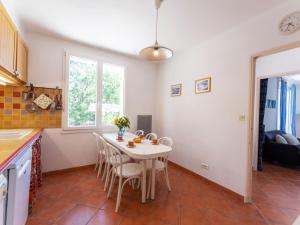 Maisons de vacances Holiday Home Les Ecureuils by Interhome : photos des chambres