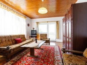 Holiday Home Dahlia by Interhome