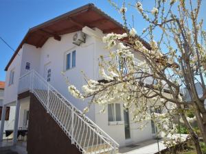 Apartment Ena by Interhome