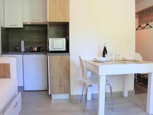 Apartment Grenat 8 by Interhome