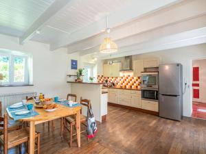 Maisons de vacances Holiday Home Ti ar Stang by Interhome : photos des chambres