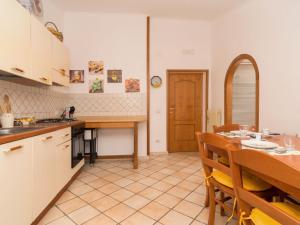 Apartment Mansardina sui Due Golfi by Interhome