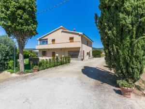 Apartment Benedetta by Interhome