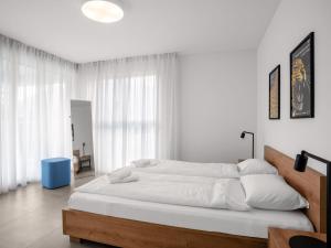 Apartment LocTowers A4-1-1 by Interhome