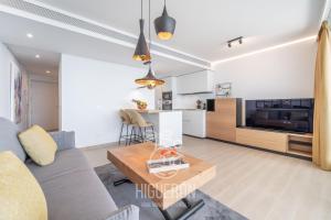 HigueronRentals Wave