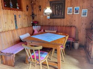 Chalet Edelweisshütte by Interhome