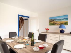 Maisons de vacances Holiday Home Les Dunes-3 by Interhome : photos des chambres