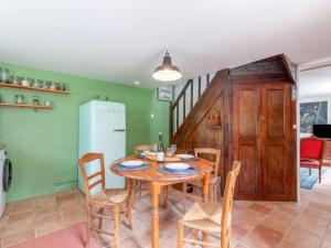 Maisons de vacances Holiday Home Les Tourelles by Interhome : photos des chambres