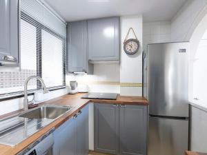 Apartment Aurora by Interhome