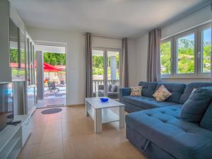 Holiday Home Olivia by Interhome