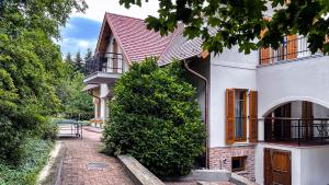 Őzkút Apartmanház