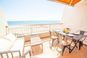 Appartements Le DREAM BEACH-TERRASSE-VUE MER D'Exception-WIFI-PARKING - CoHoteConciergerie : photos des chambres