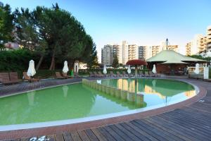 Royal beach Apartament Pool Sea 1