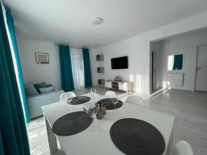 321 -Grand Beach Apartment-