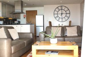 Sunset Surf - Mount Brioni