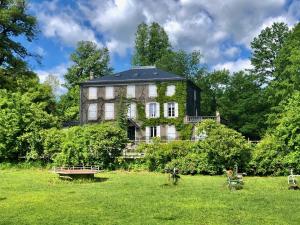 Tentes de luxe Chalets dans la parc d'un manoir du XIXeme siecle : photos des chambres