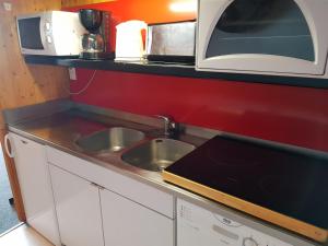 Studio spacieux à Arc 1600 avec balcon, télé, wifi et animaux acceptés - FR-1-411-454