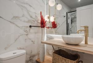 Designed minimalist apartment - Málaga Center by REMS