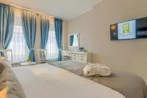 New Era Hotel Old Town Bucharest parking with fee nearby - 布加勒斯特