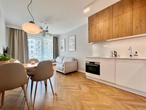 Angielska Grobla Old Town by Q4Apartments
