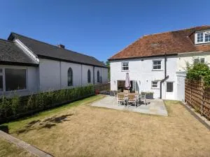 1 Rainbow Villa, Westbourne - Rowlands Castle