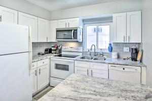 Airy Oceanfront Condo Steps to Daytona Beach