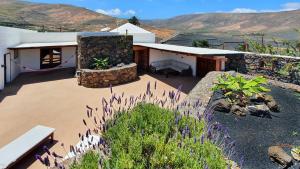 Holiday house Casa Mariposa in Tabayesco