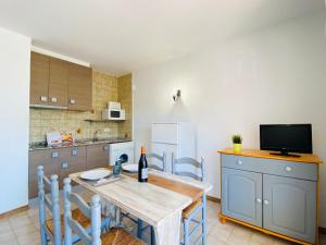 APARTAMENTOS AQUARIUM. (2A) PERFECT FOR 2. - 3hvězdičkové hotely ve městě Roses