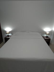 2 Apartamente alaturate, identice, maximum 10 persoane in total