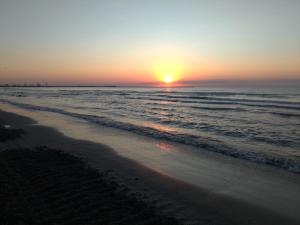 2 Apartamente alaturate, identice, maximum 10 persoane in total