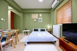 Μικρό διαμέρισμα της Αγγελικής με αυλή και parking - Léïka