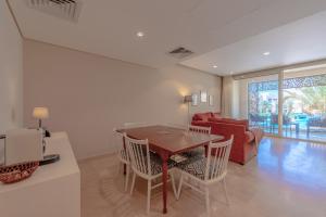 Elegant 2-Bedroom Apartment in Mangroovy, Pool & Beach