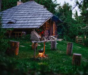 Casa de Vacanta Colibita Veche- pe malul lacului