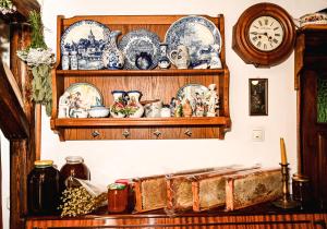 Idilliska Latgaliešu lauku māja ar melno pirti